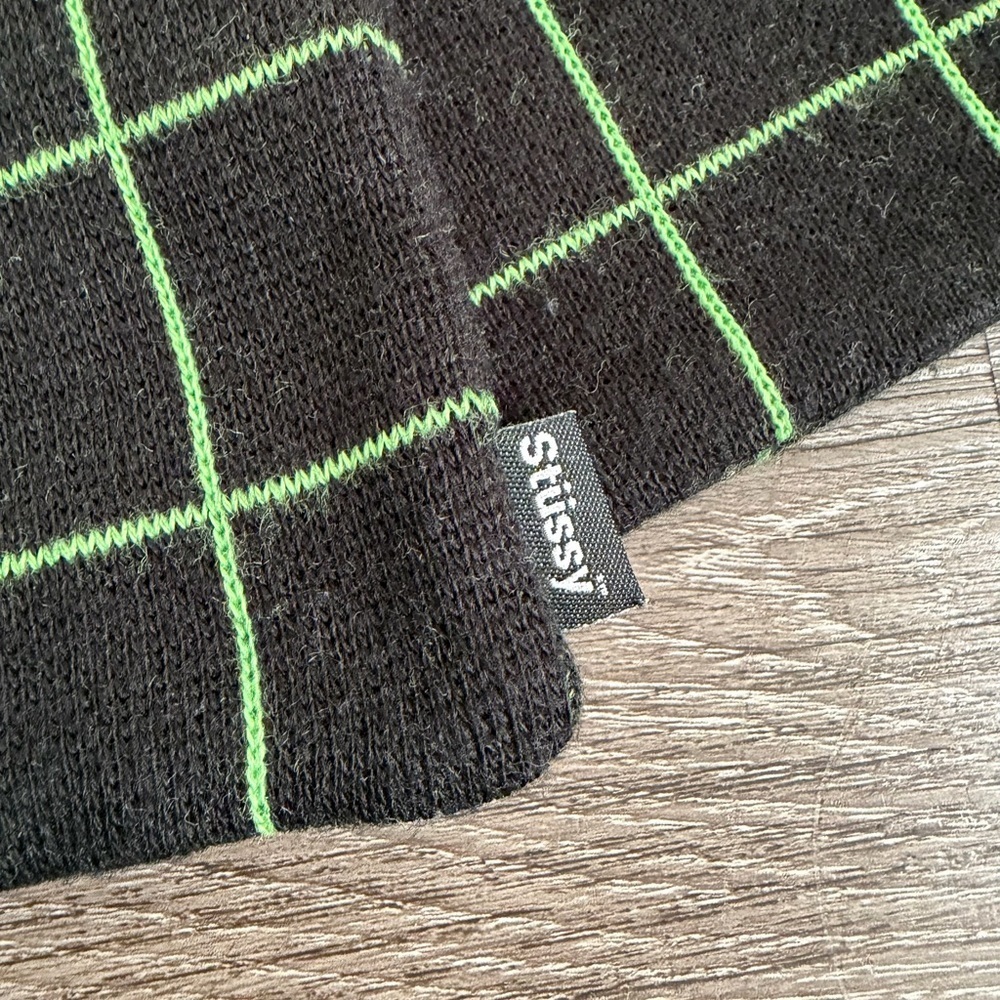 Stussy Black and Green Grid Men's Scarf - Picture 2 of 3